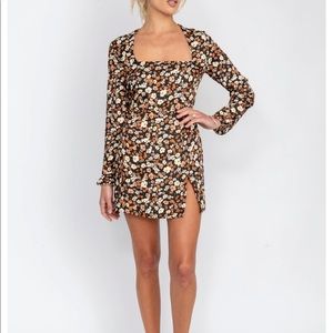 RESA Jasmine Mini Dress / Willow